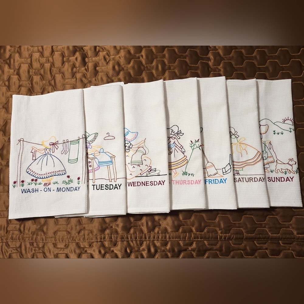 Vintage Tea Towels. Perfect Christmas Gift! - Picture 1 of 11